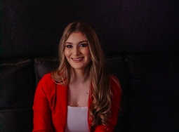 Cassia Marangoni Bonotto 